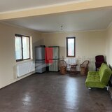 Giurgiu, 30 km de Bucuresti, casa cu teren de 5000 mp